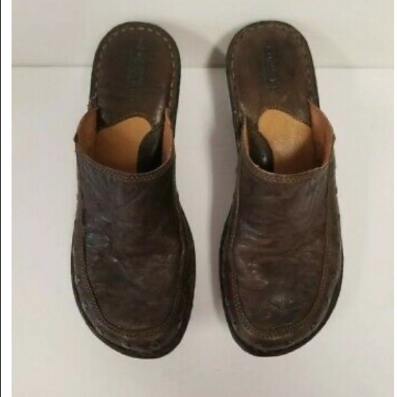 Born Marley Studded Leather Platform Slip-On Clogs - Picture 4 of 10